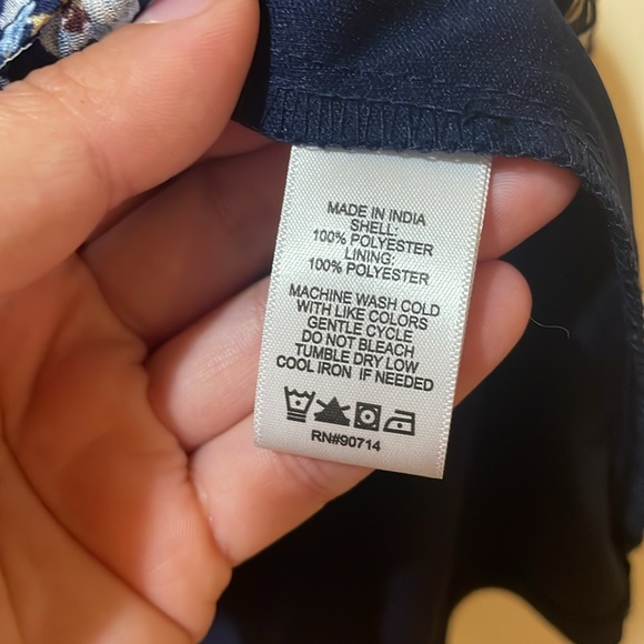 Womens Revolve 1. State Smocked Neck Mini Dress in
Pink Iris - Picture 6 of 9